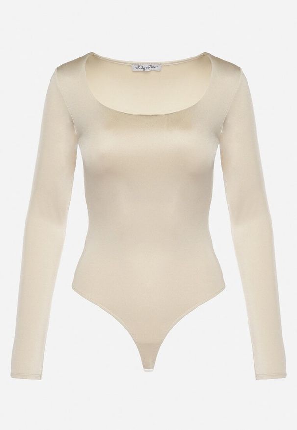 Born2be - Jasnobeżowe Body z Długim Rękawem i Głębokim Dekoltem Mastaria. Okazja: na spotkanie biznesowe. Typ kołnierza: dekolt w łódkę. Kolor: beżowy. Materiał: materiał. Długość rękawa: długi rękaw. Długość: długie. Styl: elegancki, biznesowy