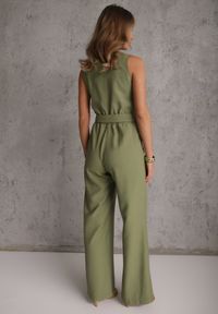 Renee - Zielony Kombinezon Utility z Wiskozy na Szerokich Ramiączkach z Wiązanym Paskiem Jenora. Kolor: zielony. Materiał: wiskoza. Długość rękawa: na ramiączkach. Sezon: lato #8