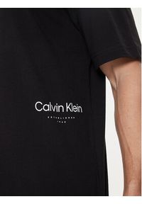 Calvin Klein T-Shirt Off Placement K10K113102 Czarny Regular Fit. Kolor: czarny. Materiał: bawełna #3