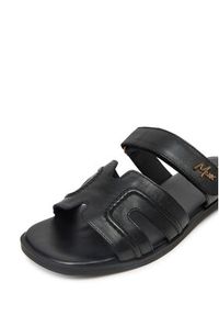 MEXX Klapki MX/012C-EST Czarny. Kolor: czarny. Materiał: skóra