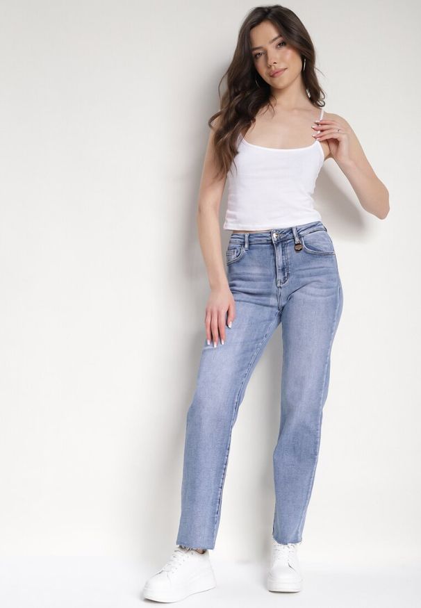 Born2be - Jasnoniebieskie Jeansy o Fasonie Regular z Bawełny Podwijane Nogawki Grisala. Okazja: na co dzień. Kolor: niebieski. Styl: klasyczny, elegancki, casual