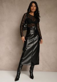 Renee - Czarna Ołówkowa Spódnica z Imitacji Skóry z Paskiem z Wyrazistą Klamrą Rewedana. Kolor: czarny. Materiał: skóra. Długość: krótkie. Styl: elegancki #3