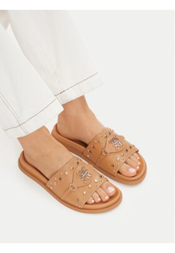 Nine West Klapki EO-TL758-1 Brązowy jasny. Kolor: brązowy. Materiał: skóra