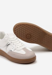 Born2be - Biało-Srebrne Sneakersy Tenisówki na Kauczukowej Podeszwie Ondriama. Nosek buta: okrągły. Zapięcie: sznurówki. Kolor: biały. Materiał: kauczuk. Obcas: na obcasie. Wysokość obcasa: niski #6