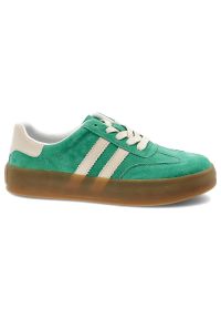 Zielone Sneakersy Filippo Sportowe Obuwie Damskie. Okazja: na co dzień. Zapięcie: pasek. Kolor: zielony. Materiał: guma, zamsz. Szerokość cholewki: normalna #4