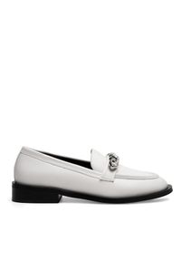 Loafersy Eva Minge. Kolor: biały