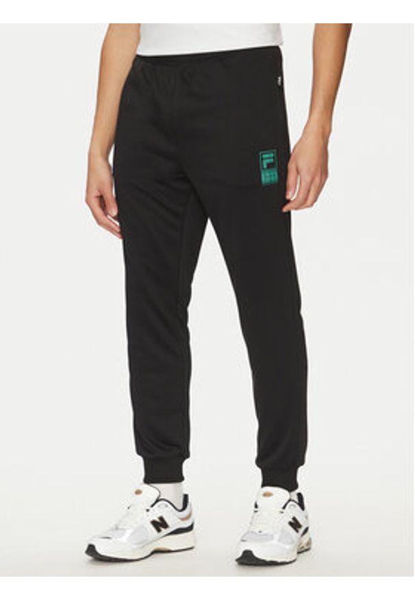 Fila Dres Ledegem FAM1141 Czarny Regular Fit. Kolor: czarny. Materiał: syntetyk