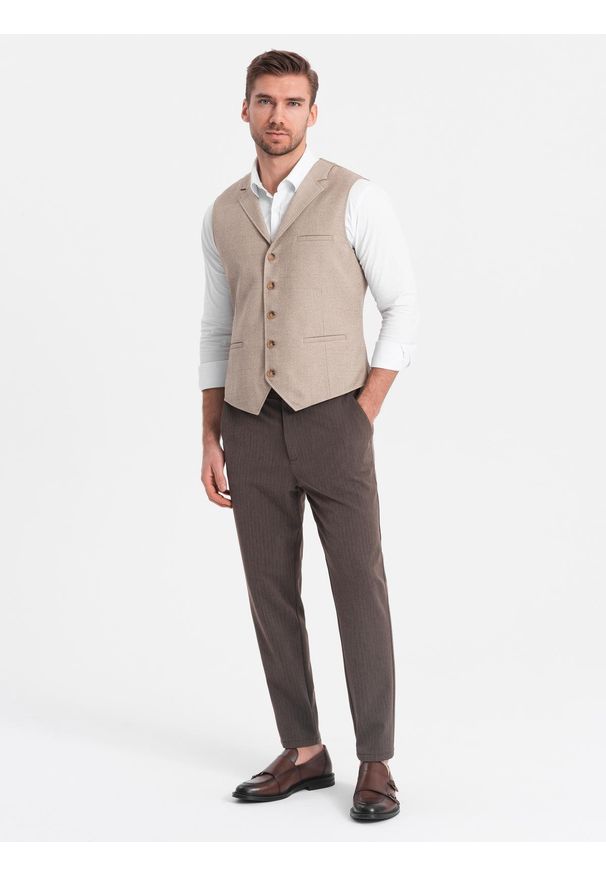 Ombre Clothing - Spodnie męskie chino z gumką w pasie SLIM FIT - czekoladowe V2 - Rozmiar: XL. Okazja: na co dzień. Kolor: brązowy. Materiał: wiskoza, elastan, poliester. Styl: casual