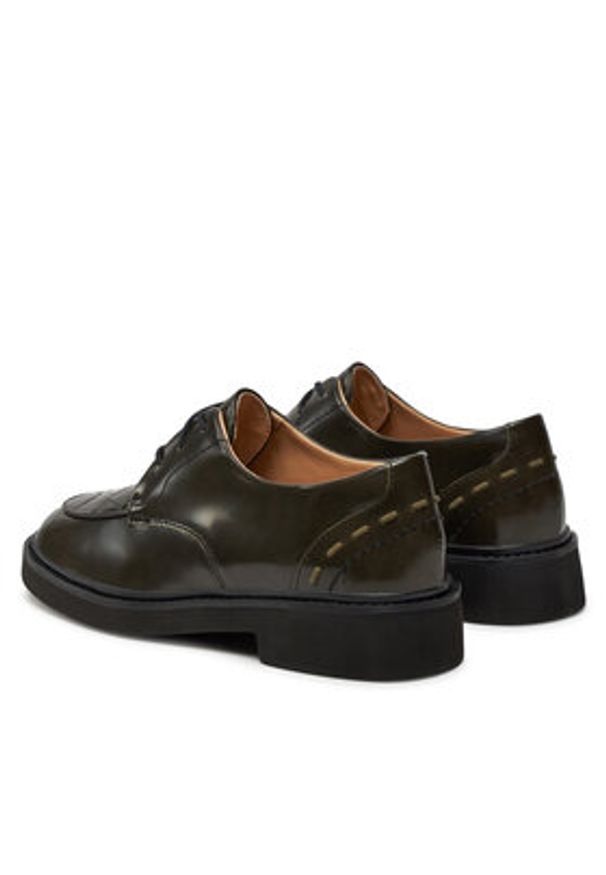 Clarks Oxfordy Splend Weave 26176808 Czarny. Kolor: czarny. Materiał: skóra