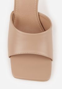 Born2be - Ciemnobeżowe Klapki na Szpilce z Otwartym Kwadratowym Noskiem Avalessa. Okazja: na co dzień, na ślub cywilny, na wesele. Nosek buta: otwarty. Kolor: beżowy. Materiał: jeans. Obcas: na szpilce. Styl: casual, elegancki, wizytowy #7