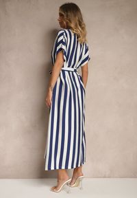 Renee - Niebieska Pudełkowa Sukienka z Wiskozą z Motywem Pasków i Wiązaniem Lumierae. Okazja: na co dzień. Kolor: niebieski. Materiał: wiskoza. Styl: elegancki, casual #5