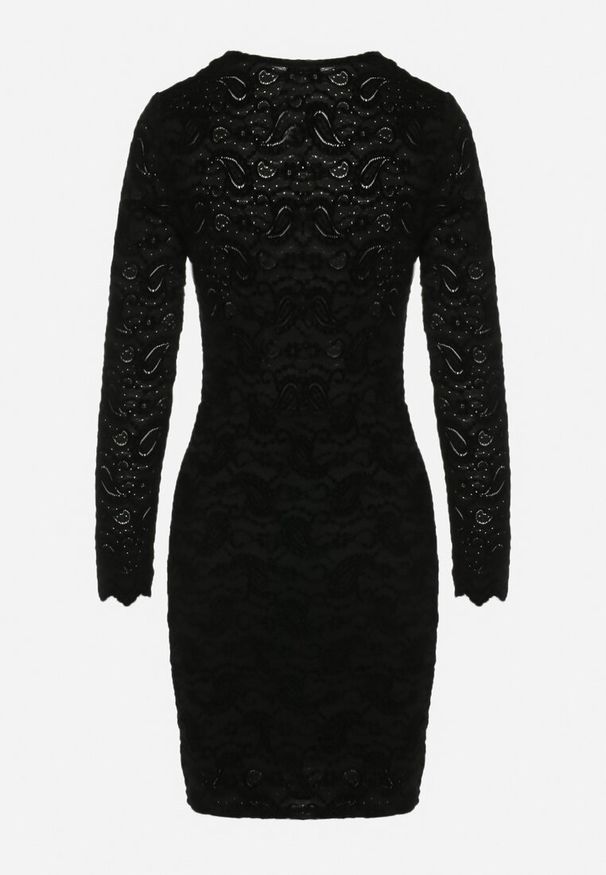 Born2be - Czarna Koronkowa Sukienka Mini z Kopertowym Dekoltem Irielle. Typ kołnierza: dekolt kopertowy. Kolor: czarny. Materiał: koronka. Typ sukienki: kopertowe. Długość: mini
