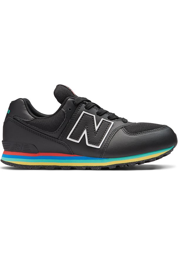 Buty dziecięce New Balance GC574KIF – czarne. Okazja: na uczelnię, na co dzień. Kolor: czarny. Materiał: materiał, syntetyk. Szerokość cholewki: normalna. Model: New Balance 574. Sport: turystyka piesza