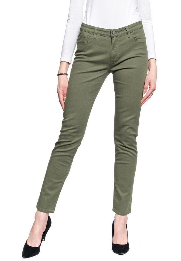 Lee - DAMSKIE SPODNIE MATERIAŁOWE LEE ELLY SLIM L305LE82 112106087. Materiał: materiał