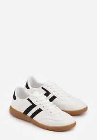 Renee - Białe Sneakersy Typu Klasyczne Tenisówki Kilice. Okazja: na co dzień, na randkę. Kolor: biały. Materiał: satyna, koronka #4