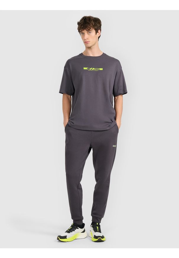 4f - 4F T-shirt oversize z nadrukiem męski 4F x Robert Lewandowski - szary S. Okazja: na co dzień. Kolor: szary. Materiał: materiał, bawełna. Wzór: nadruk. Styl: sportowy, casual
