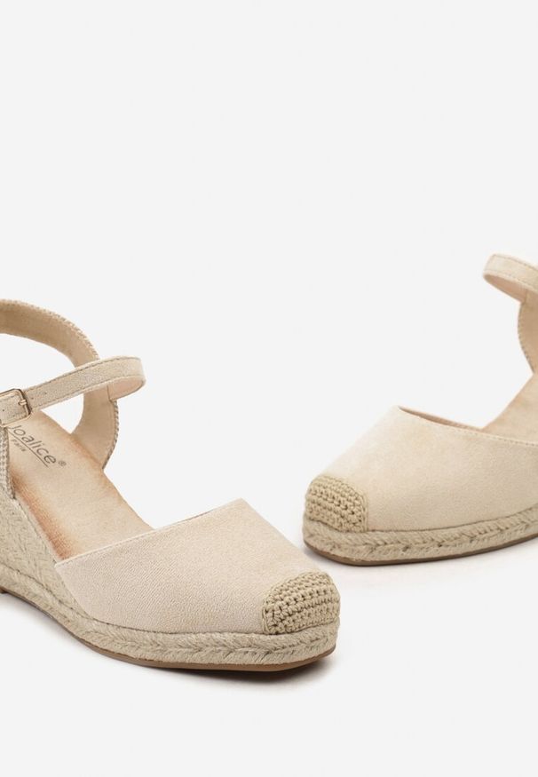 Renee - Beżowe Sandały w Stylu Espadryli z Plecionką i Zapięciem przy Kostce Virailia. Kolor: beżowy. Sezon: lato. Styl: elegancki