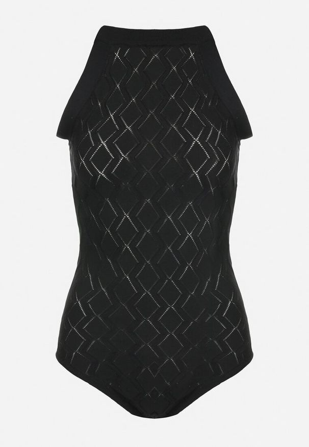 Born2be - Czarne Body z Wiskozy o Tłoczonej Fakturze Idolina. Okazja: na co dzień. Typ kołnierza: dekolt halter. Kolor: czarny. Materiał: wiskoza. Styl: casual