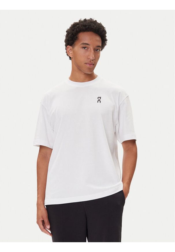 On T-Shirt Club-T 1ME1005 Biały Relaxed Fit. Kolor: biały. Materiał: bawełna