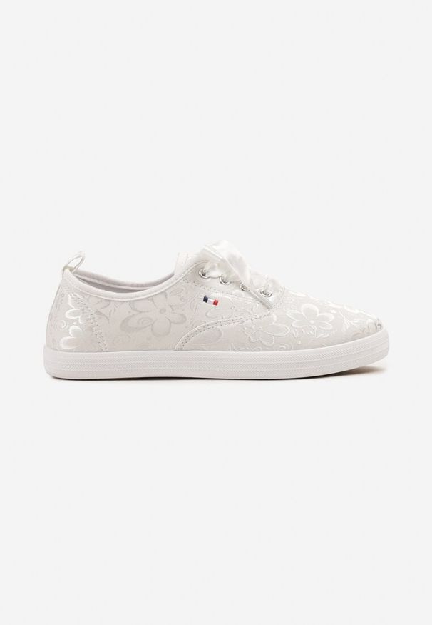 Born2be - Białe Tenisówki w Kwiatowy Wzór Telanilisa. Okazja: na co dzień. Kolor: biały. Materiał: jeans. Wzór: kwiaty. Styl: klasyczny, casual