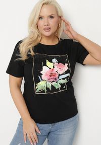 Born2be - Czarny T-shirt Bawełniany Oversize z Kwiatowym Nadrukiem Odoriss. Okazja: na co dzień. Kolor: czarny. Materiał: bawełna. Wzór: kwiaty, nadruk. Styl: casual