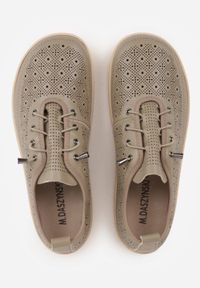 Born2be - Szare Skórzane Tenisówki z Ażurową Cholewką Nesseli. Okazja: na co dzień, do pracy, na spacer. Kolor: szary. Materiał: skóra. Szerokość cholewki: normalna. Wzór: ażurowy. Styl: boho, casual #3