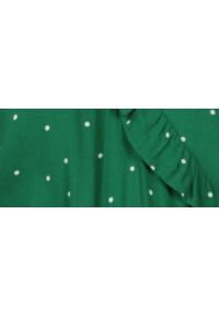 TOP SECRET - Bluzka kopertowa w groszki. Typ kołnierza: dekolt w kształcie V. Kolor: zielony. Materiał: materiał. Długość rękawa: krótki rękaw. Długość: krótkie. Wzór: grochy. Sezon: zima #3