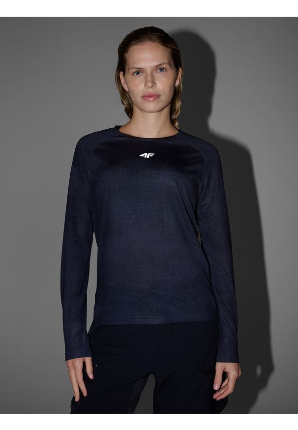 4f - 4F Longsleeve rowerowy szybkoschnący damski - czarny XL. Typ kołnierza: kołnierzyk stójkowy. Kolor: czarny. Materiał: dzianina, włókno, syntetyk, materiał, elastan. Długość rękawa: długi rękaw. Długość: krótkie. Wzór: gładki, ze splotem. Sport: kolarstwo
