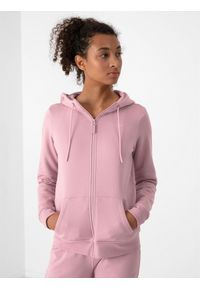 4f - Bluza dresowa rozpinana z kapturem damska. Okazja: na co dzień. Typ kołnierza: kaptur. Kolor: fioletowy. Materiał: dresówka. Styl: sportowy, wizytowy, casual. Sport: fitness #1
