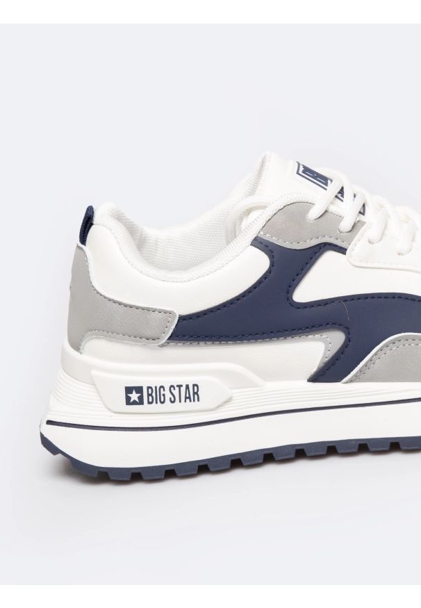 Big-Star - Sneakersy damskie biało-granatowe RR274A215 403. Okazja: na co dzień. Kolor: niebieski. Materiał: materiał. Szerokość cholewki: normalna. Wzór: gładki