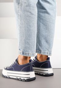 Born2be - Granatowe Trampki na Grubej Podeszwie pod Kostkę Adsoria. Okazja: na co dzień. Zapięcie: sznurówki. Kolor: niebieski. Materiał: jeans. Styl: klasyczny, casual #5