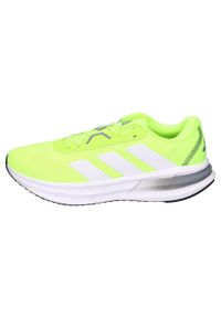 Adidas - Buty do biegania adidas Galaxy 7. Kolor: zielony, żółty, wielokolorowy. Materiał: syntetyk, tkanina. Sport: bieganie