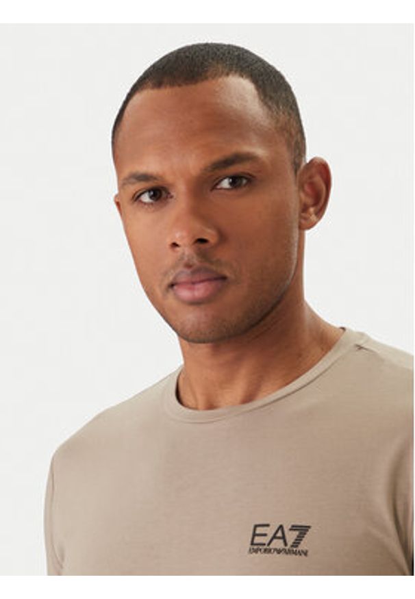 EA7 Emporio Armani Longsleeve 8NPT28 PJVQZ U6167 Beżowy Slim Fit. Kolor: beżowy. Materiał: bawełna. Długość rękawa: długi rękaw