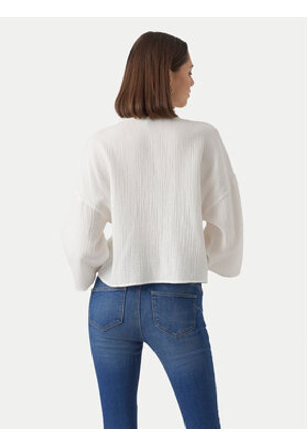 Vero Moda Koszula Natali 10279685 Biały Standard Fit. Kolor: biały. Materiał: bawełna