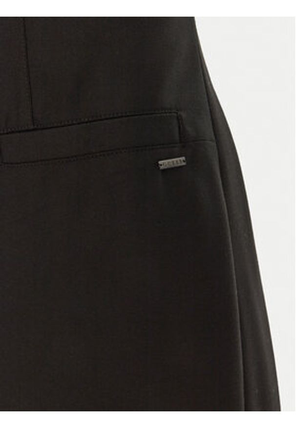 Guess Sukienka koktajlowa Doris W4BK11 WGIF2 Czarny Slim Fit. Kolor: czarny. Materiał: syntetyk, wiskoza. Styl: wizytowy