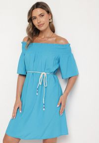 Born2be - Niebieska Sukienka z Wiskozą Bawełną Hiszpańskim Dekoltem i Sznurkiem Lilarenne. Okazja: na co dzień. Kolor: niebieski. Materiał: wiskoza, bawełna. Sezon: lato. Styl: casual, elegancki #1