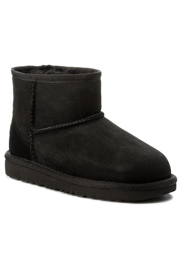 Śniegowce Ugg. Kolor: czarny