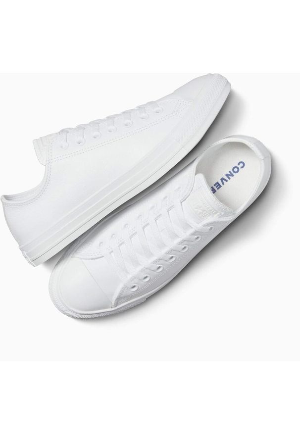 Buty do chodzenia damskie Converse CT OX. Zapięcie: sznurówki. Kolor: biały. Materiał: syntetyk, skóra, materiał. Szerokość cholewki: normalna. Model: Converse All Star. Sport: turystyka piesza