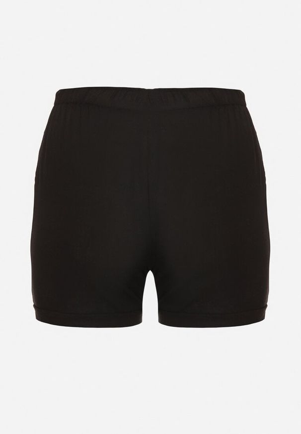 Born2be - Czarne Casualowe Szorty z Lnem z Gumką w Talii Filowena. Okazja: na co dzień. Kolekcja: plus size. Kolor: czarny. Materiał: len. Styl: casual