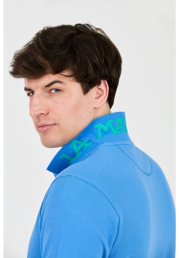La Martina - LA MARTINA Niebieskie męskie polo z małym zielonym logo, Rozmiar XL. Typ kołnierza: polo. Kolor: niebieski