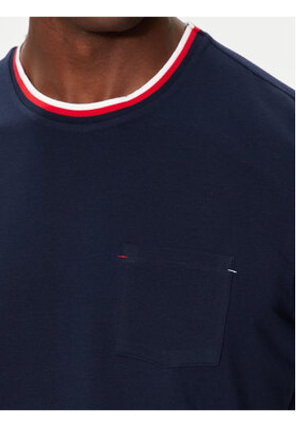 Lacoste T-Shirt TH1726 Granatowy Relaxed Fit. Kolor: niebieski. Materiał: bawełna