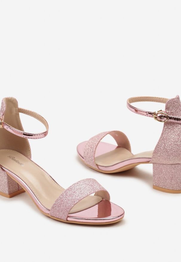 Born2be - Różowe Sandały na Obcasie Ozdobione Brokatem z Zapięciem na Sprzączkę Tarivea. Okazja: na imprezę. Zapięcie: sprzączka. Kolor: różowy. Wzór: aplikacja. Obcas: na obcasie. Wysokość obcasa: średni