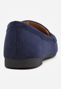 Renee - Granatowe Mokasyny Ozdobione Metalowymi Aplikacjami Eunilla. Okazja: na co dzień. Kolor: niebieski. Materiał: jeans. Wzór: aplikacja. Styl: elegancki, klasyczny, casual #5