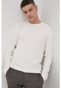 Jack & Jones Sweter bawełniany męski kolor biały lekki. Okazja: na co dzień. Kolor: biały. Materiał: bawełna. Długość rękawa: długi rękaw. Długość: długie. Styl: casual