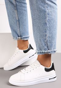 Born2be - Biało-Czarne Sneakersy Sznurowane na Płaskiej Podeszwie Azih. Kolor: biały. Obcas: na płaskiej podeszwie #4