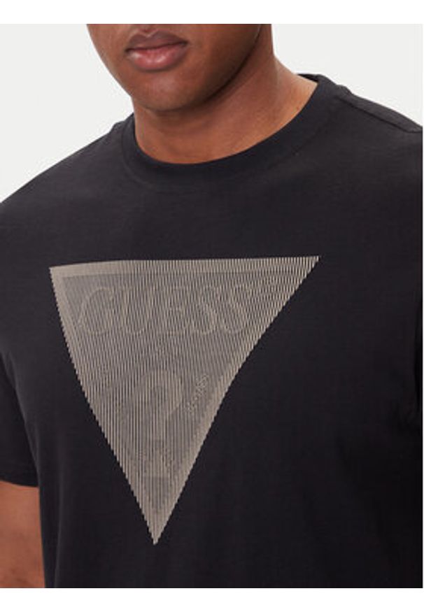 Guess T-Shirt M5BI04 I3Z14 Czarny Regular Fit. Kolor: czarny. Materiał: bawełna