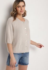 Born2be - Jasnobeżowy Kardigan z Wełną z Rękawami Długości 3/4 Iffolara. Okazja: na co dzień. Kolor: beżowy. Materiał: wełna. Styl: klasyczny, elegancki, casual #4