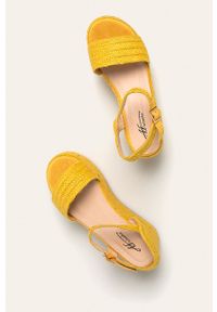 ANSWEAR - Answear - Sandały Mulanka. Zapięcie: klamry. Kolor: żółty. Materiał: syntetyk, materiał, guma. Obcas: na platformie. Wysokość obcasa: bez obcasa #4