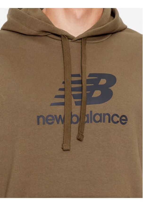 New Balance Bluza Essentials Stacked Logo French Terry Hoodie MT31537 Brązowy Regular Fit. Kolor: brązowy. Materiał: bawełna