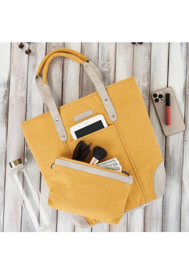 PAOLO PERUZZI - Shopperka żółta Paolo Peruzzi E-23-YL. Kolor: żółty. Sezon: lato. Materiał: skórzane. Styl: klasyczny